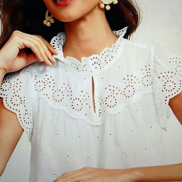 New! LOFT Eyelet Lace Ruffle Scalloped Top in White Size Medium NWT - Picture 1 of 12